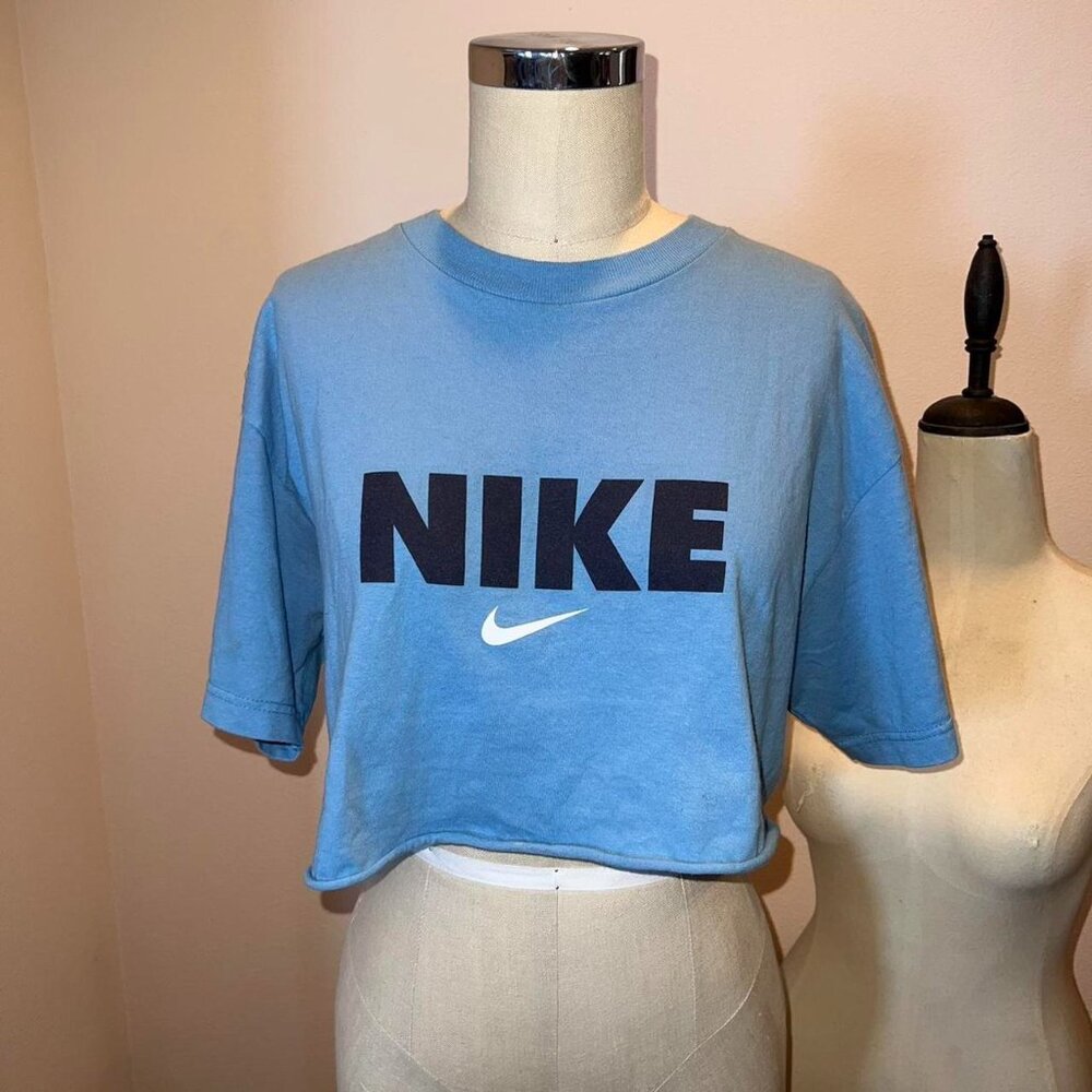 Nike Cropped T-shirt